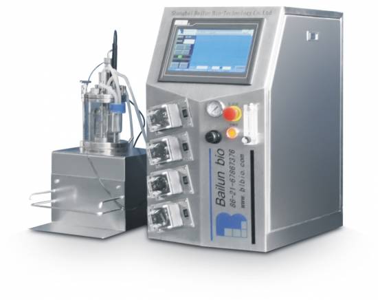 Miniature bioreactor in situ sterilization